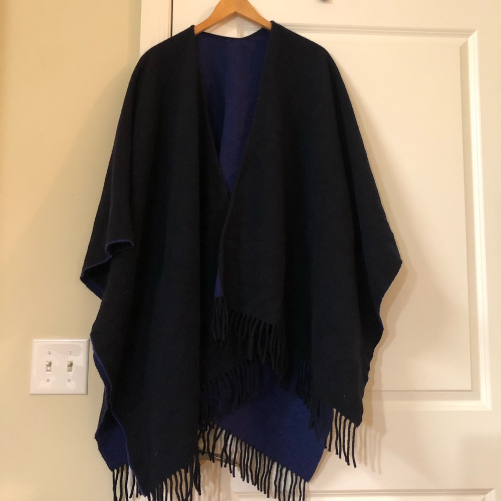 Black shawl